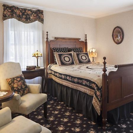 ساندويتش Isaiah Jones Homestead Bed And Breakfast المظهر الخارجي الصورة