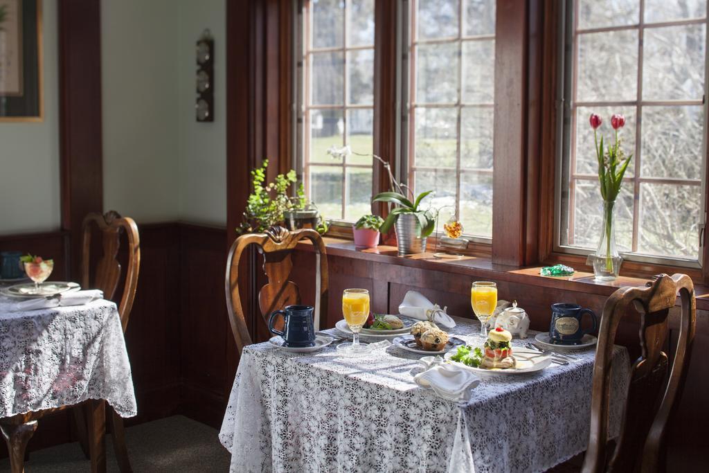 ساندويتش Isaiah Jones Homestead Bed And Breakfast المظهر الخارجي الصورة