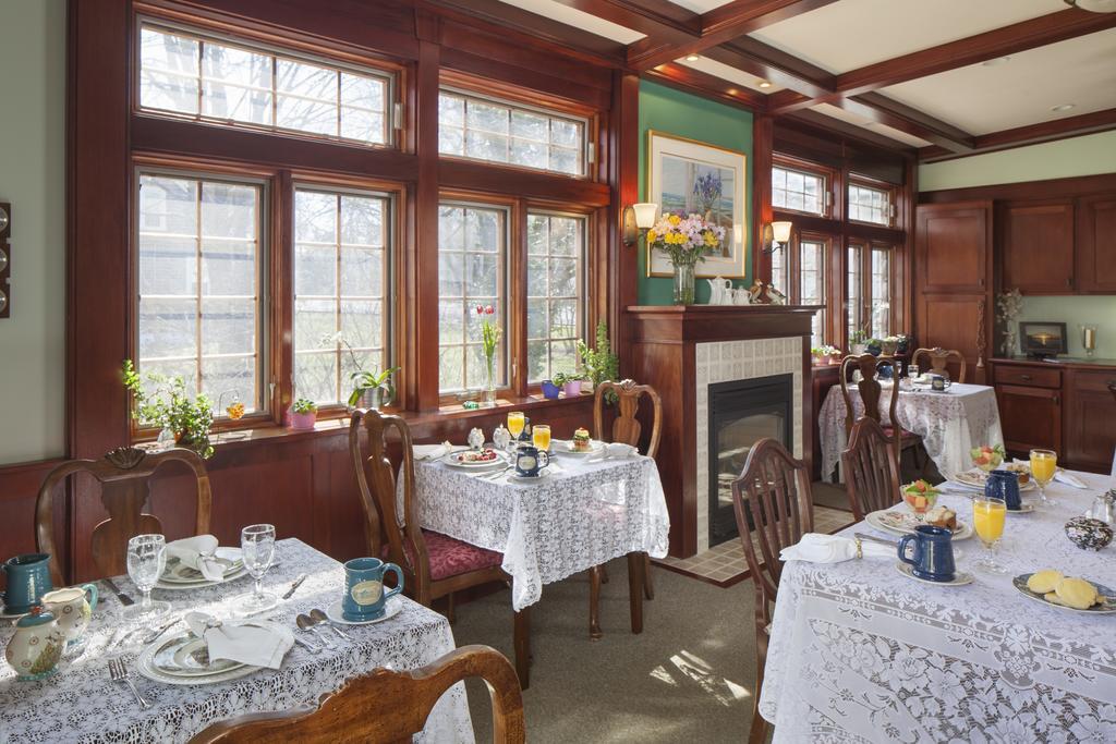 ساندويتش Isaiah Jones Homestead Bed And Breakfast المظهر الخارجي الصورة